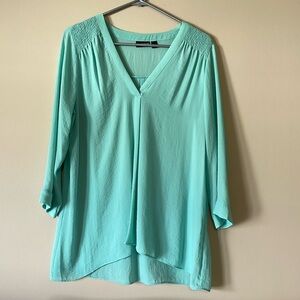 A.N.A. Blouse in turquoise. Size Large